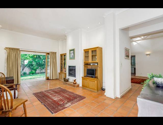 3 BEDROOM HOUSE FOR SALE IN FOURWAYS GARDENS